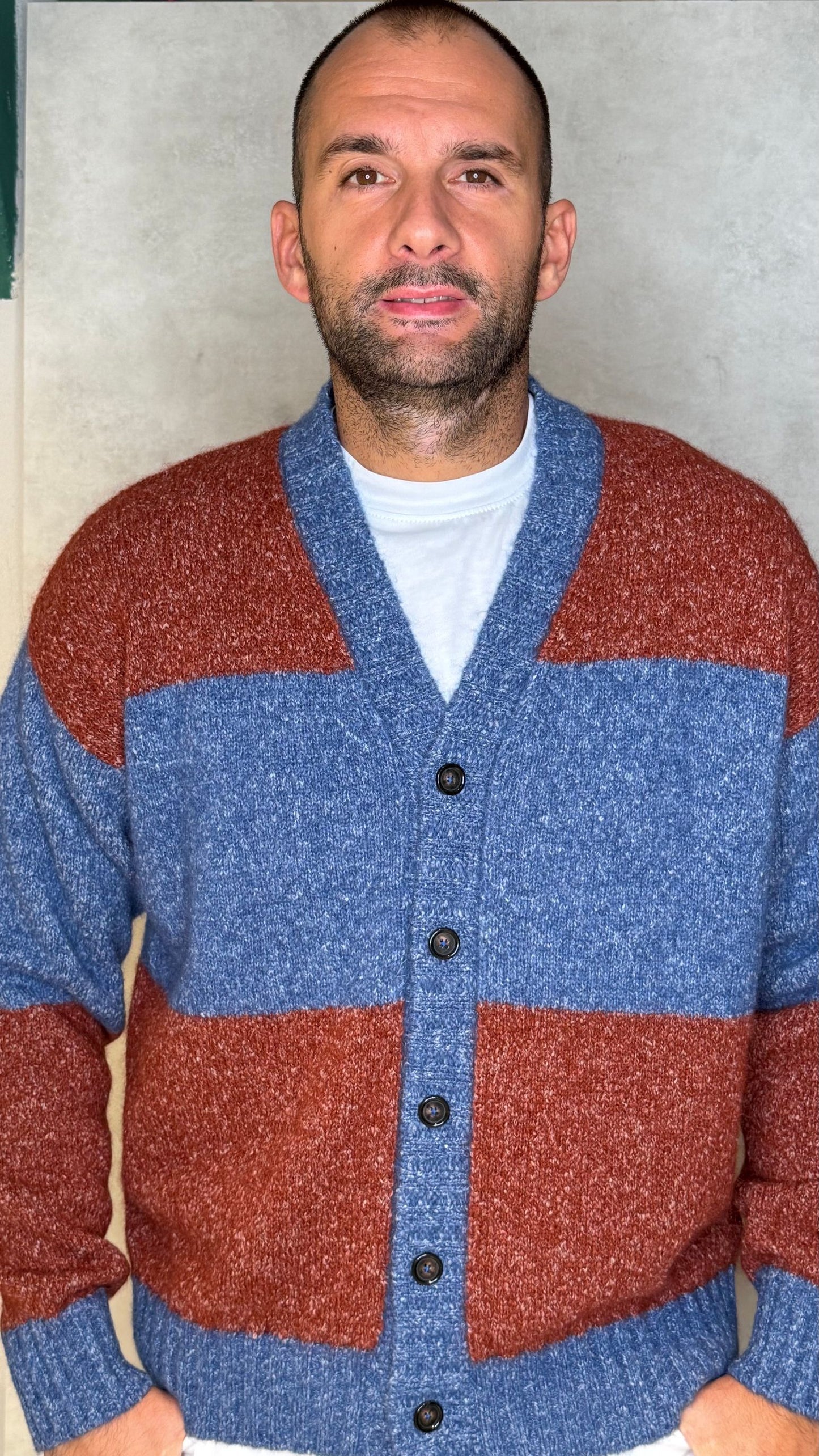 HOLDEN/MATTONE-BLUAVION - CARDIGAN - GALLIA