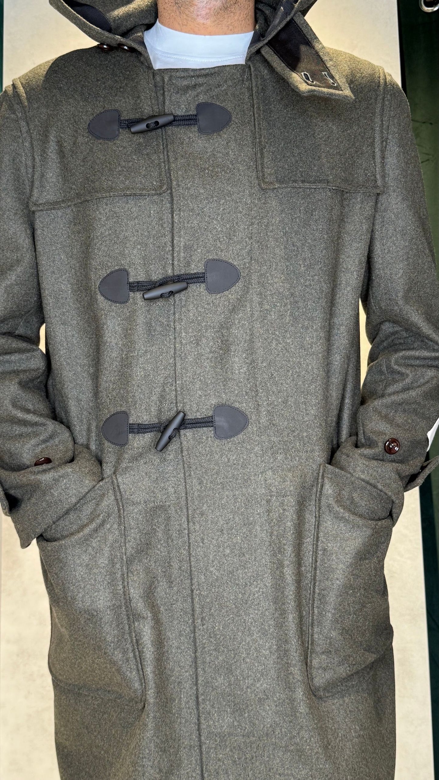 NEWARK/2K142/GREEN - MONTGOMERY - NEW YORK RESIDENT