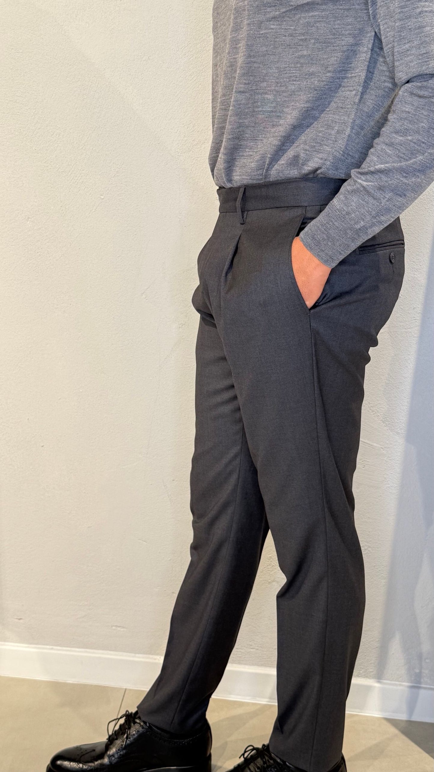 A71P201532/GRIGIO - ABITO - IDENTITA' ITALIANA